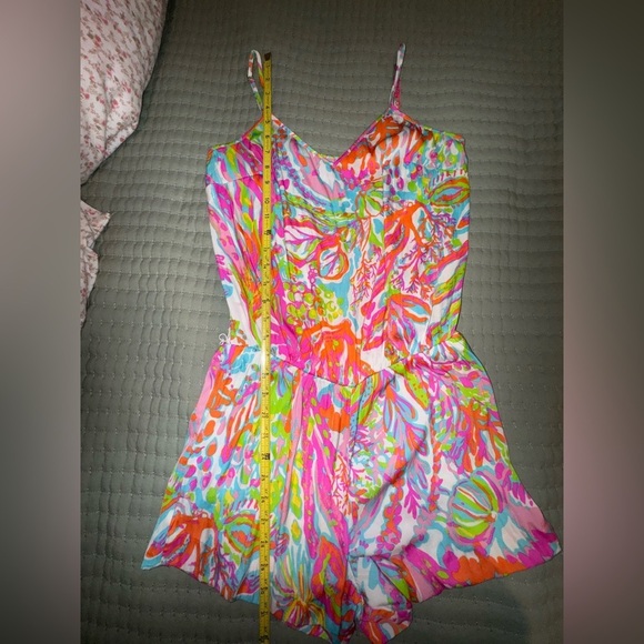 Lilly Pulitzer Fanning Romper Jam Out Print (No Belt) size Small - Picture 5 of 13